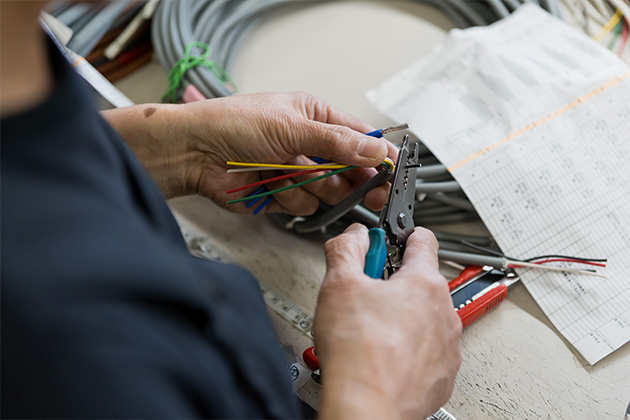 機内配線工事